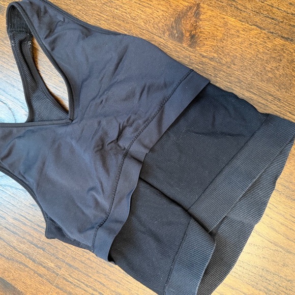 Black Ribbed Tank Top - Picture 3 of 3